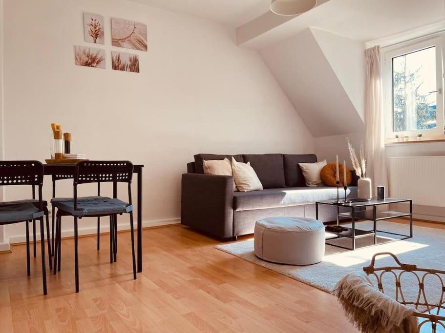 Gemutliche & Komplett Ausgestattete Residenz Essen Luaran gambar